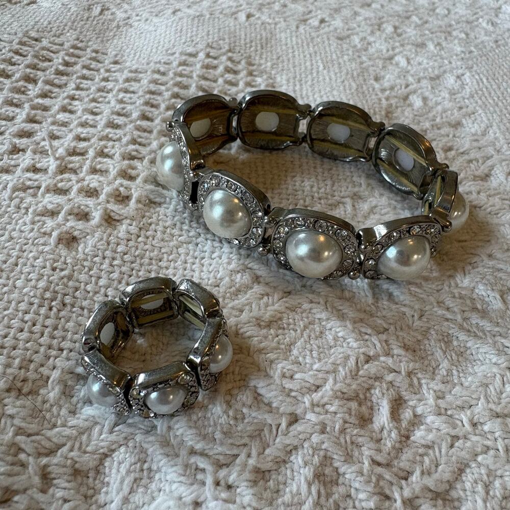 Costume Silver and Faux Pearl Bracelet and Ring Set